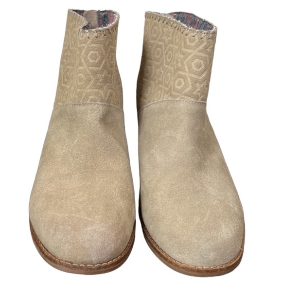 Toms Leila Suede Embossed Ankle Booties Size 9.5 - Picture 5 of 12